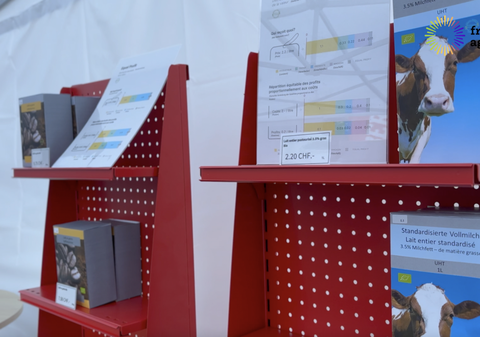 Photo du concept d'étagères de supermarché.